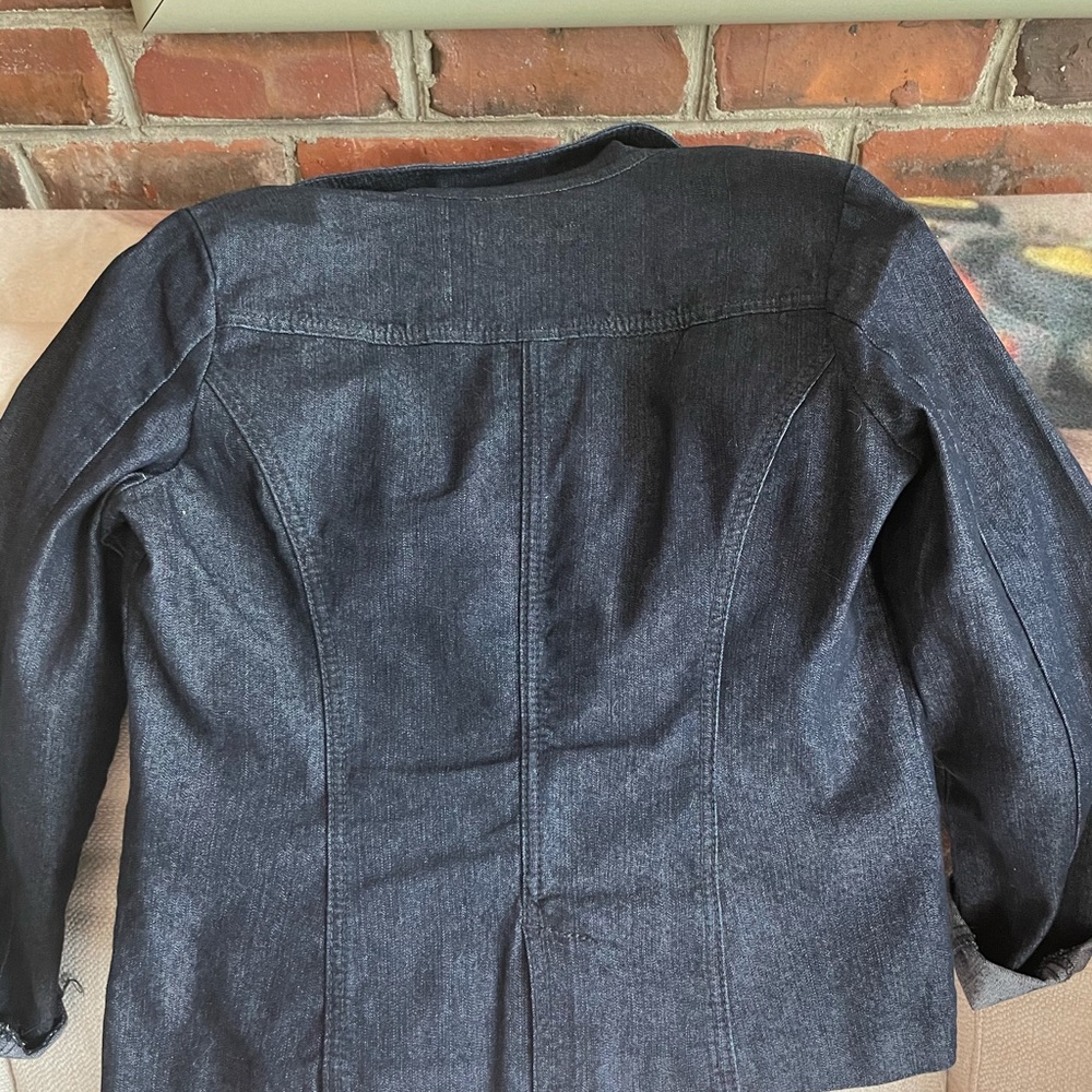 Jacket - Picture 3 of 3